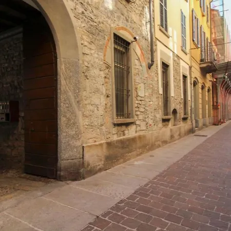 Lejlighed Old View Como